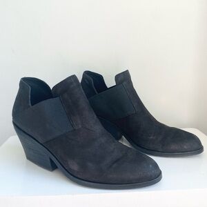 Eileen Fisher Even Tumbled Nubuck bootie black size 8.5